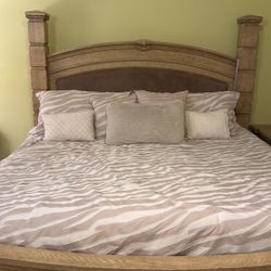Solid Wood King Size Bedroom Set With Two Mattresses 