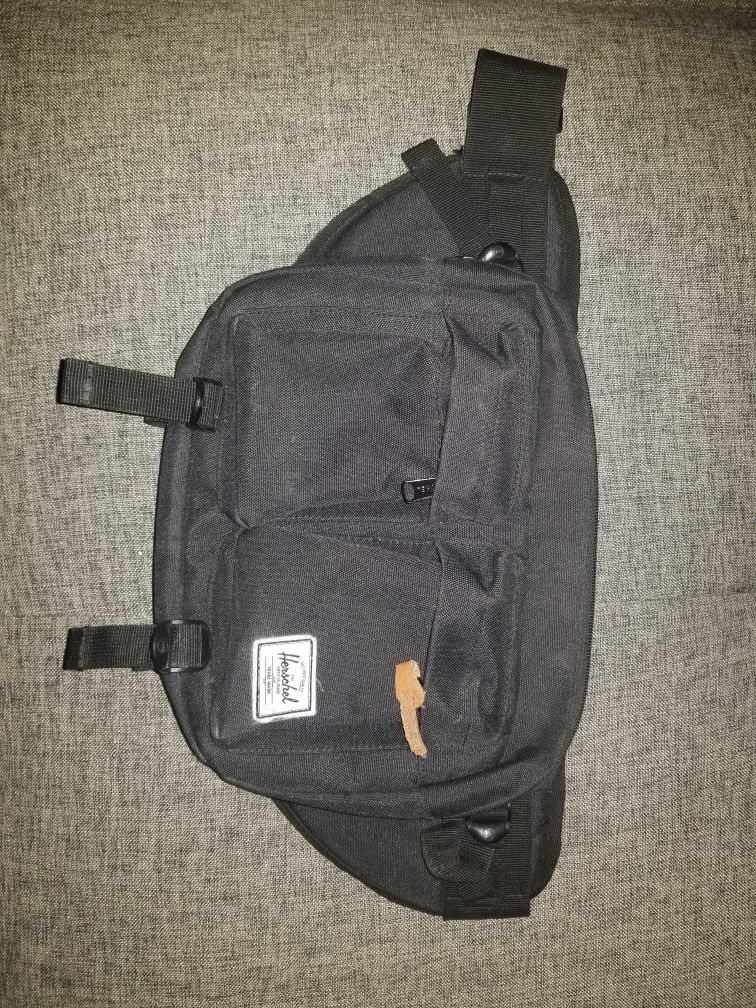 Herschel supply co. Brand - Eighteen hip pack bag