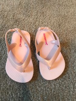 Brand new toddler size 6