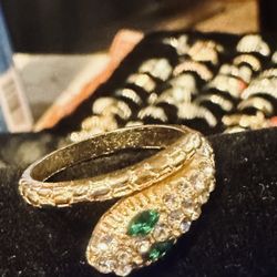 Snake Ring With Emerald Colored Eyes