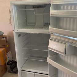 Used  Hot Point Refrigerador 