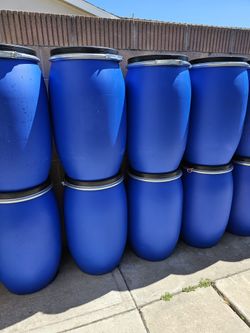 35 Gallons Drums 