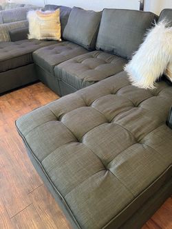 NEW BLACK SECTIONAL