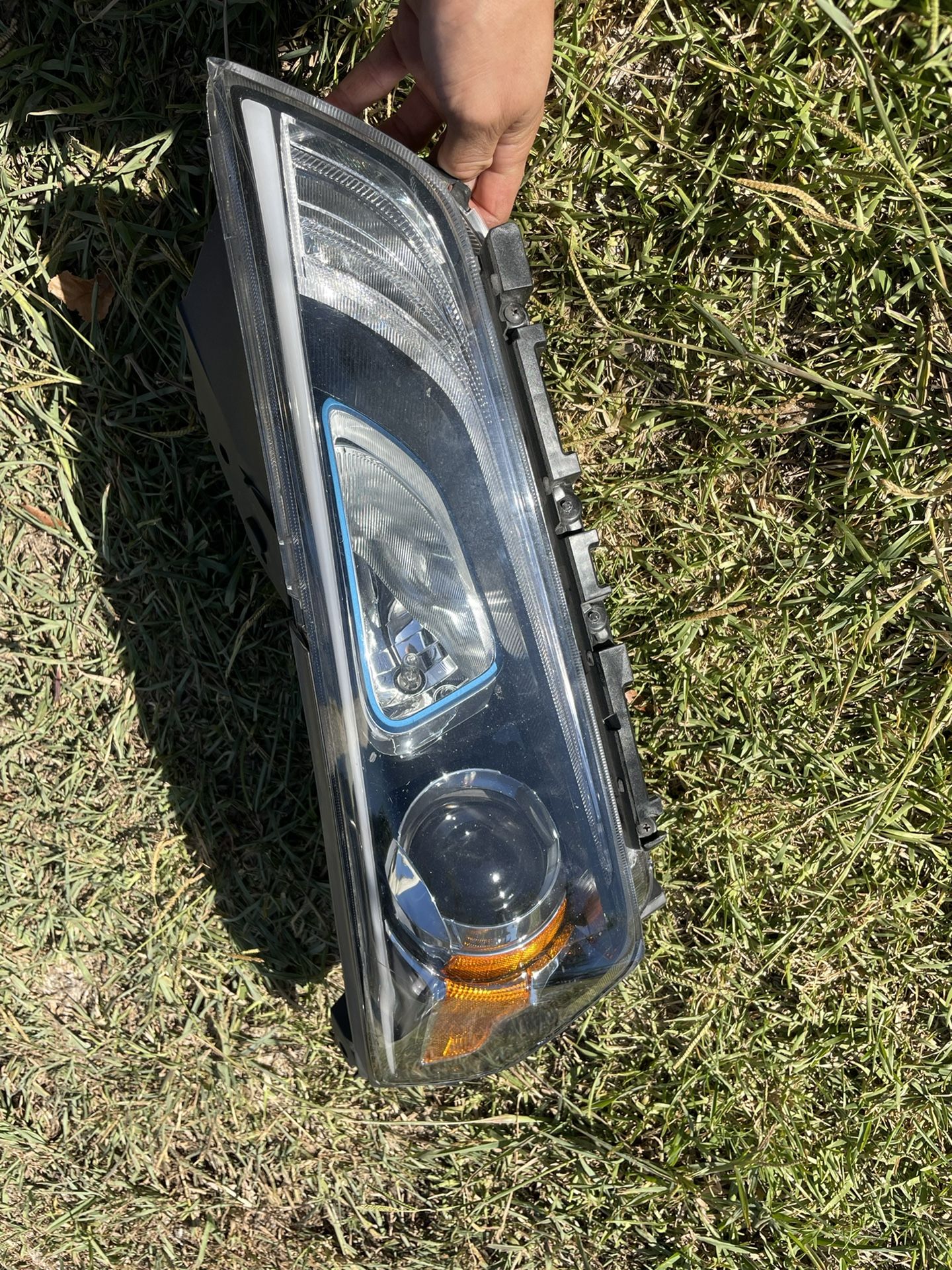 hyundai ioniq headlight