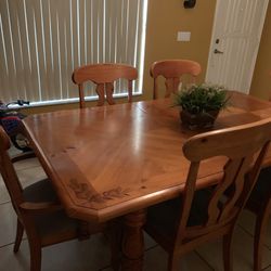 Dining room table and Hutch
