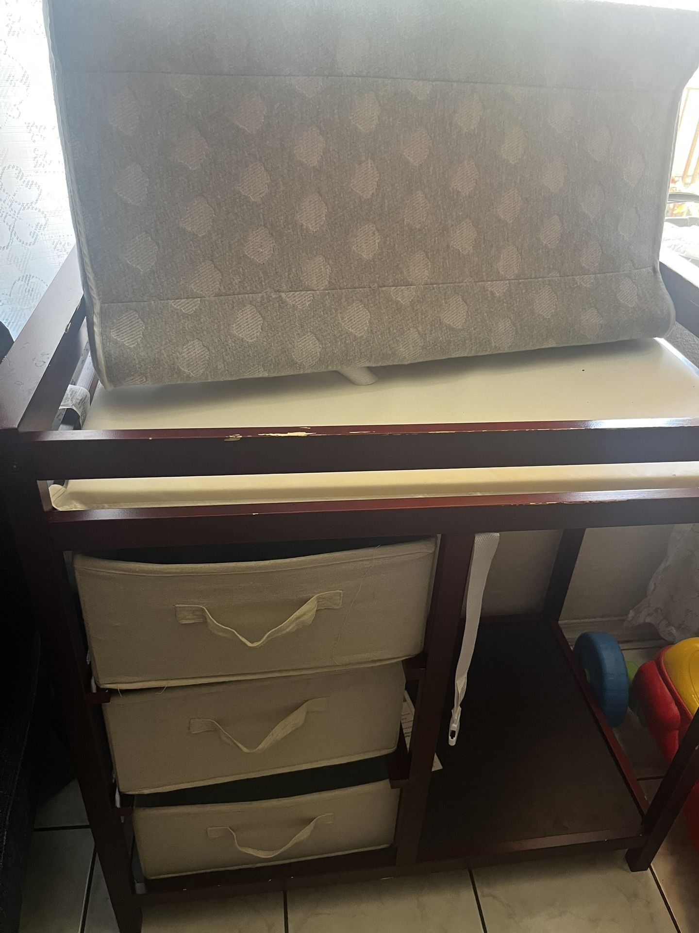 Changing Table And Playmat 