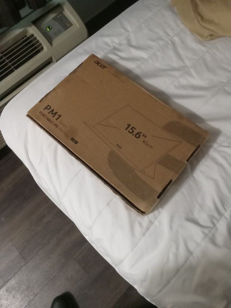 PM1 Series ACER Portable IPS Monitor 15.6"