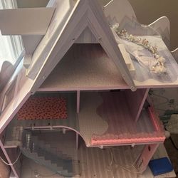 Kids Barbie mansion