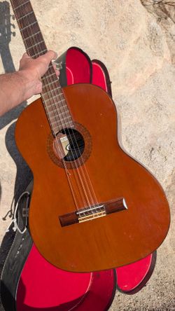 Vintage acoustic guitar by M. Hohner Contessa HG-50 beautiful shape