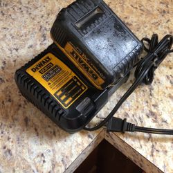 20v Max Lithium Ion Dewalt Battery/charger