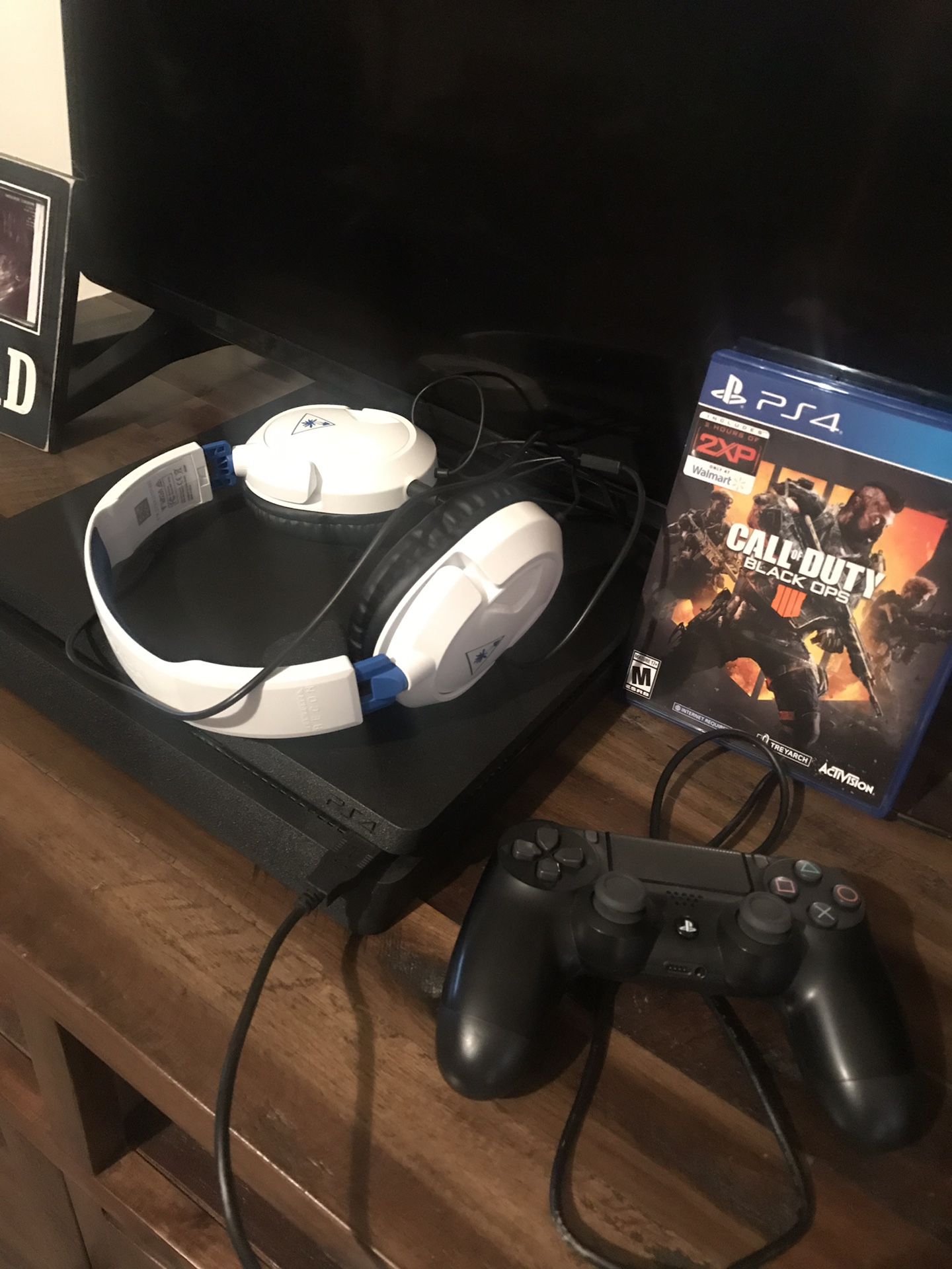 PS4 w/ Call of Duty Black Ops 4 & Headset