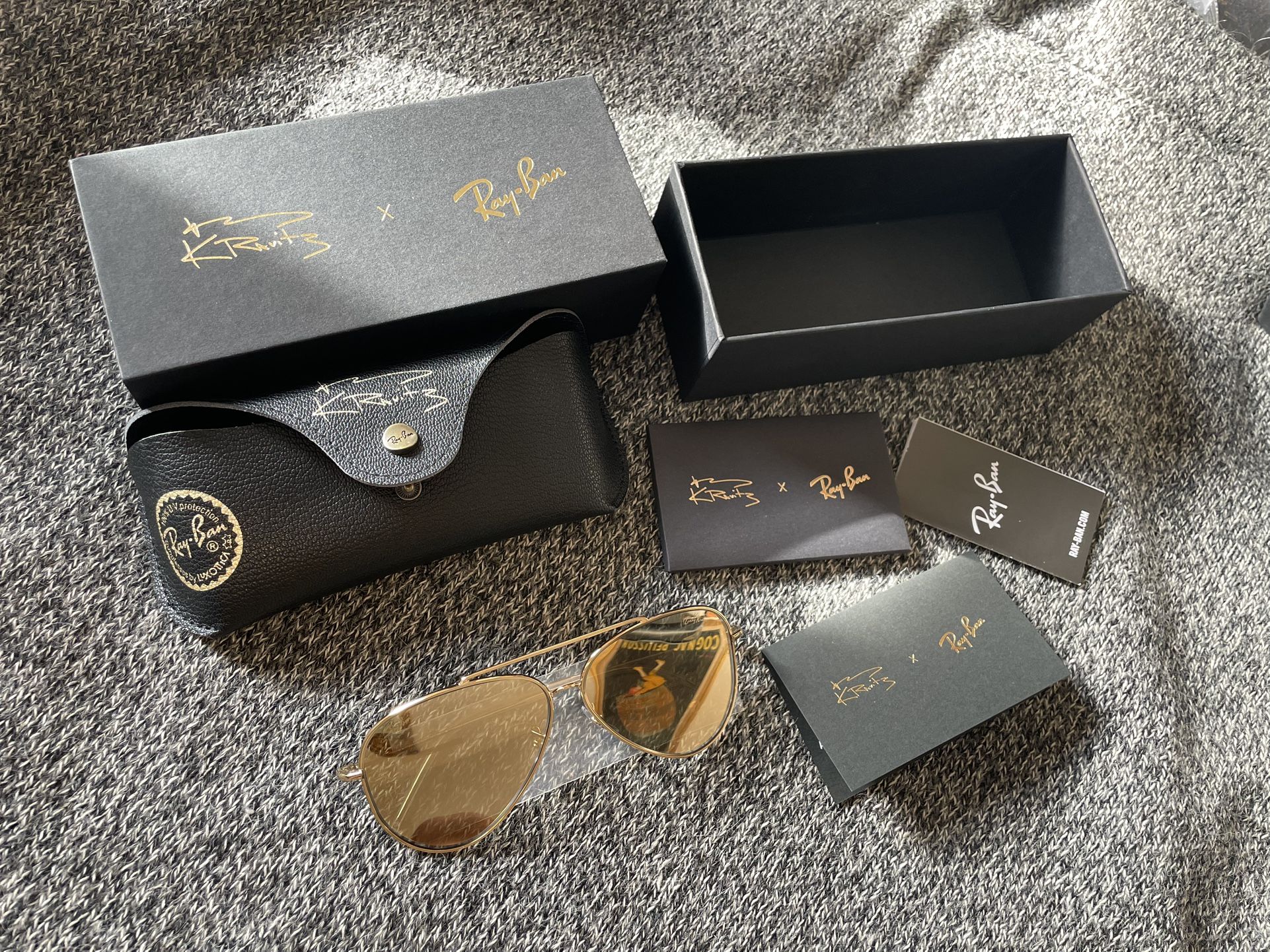Limited Edition ULTRA RARE Ray-Ban X Lenny Kravitz. Gold Aviators Reverse. Size 62. You Need This Pieces!
