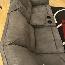 $650 Like New Recliner Couch 