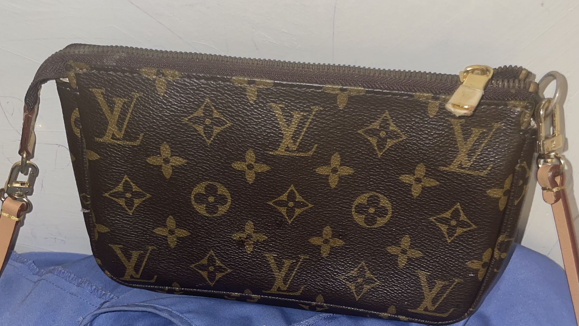 Two Louis Vuitton bag bundle 