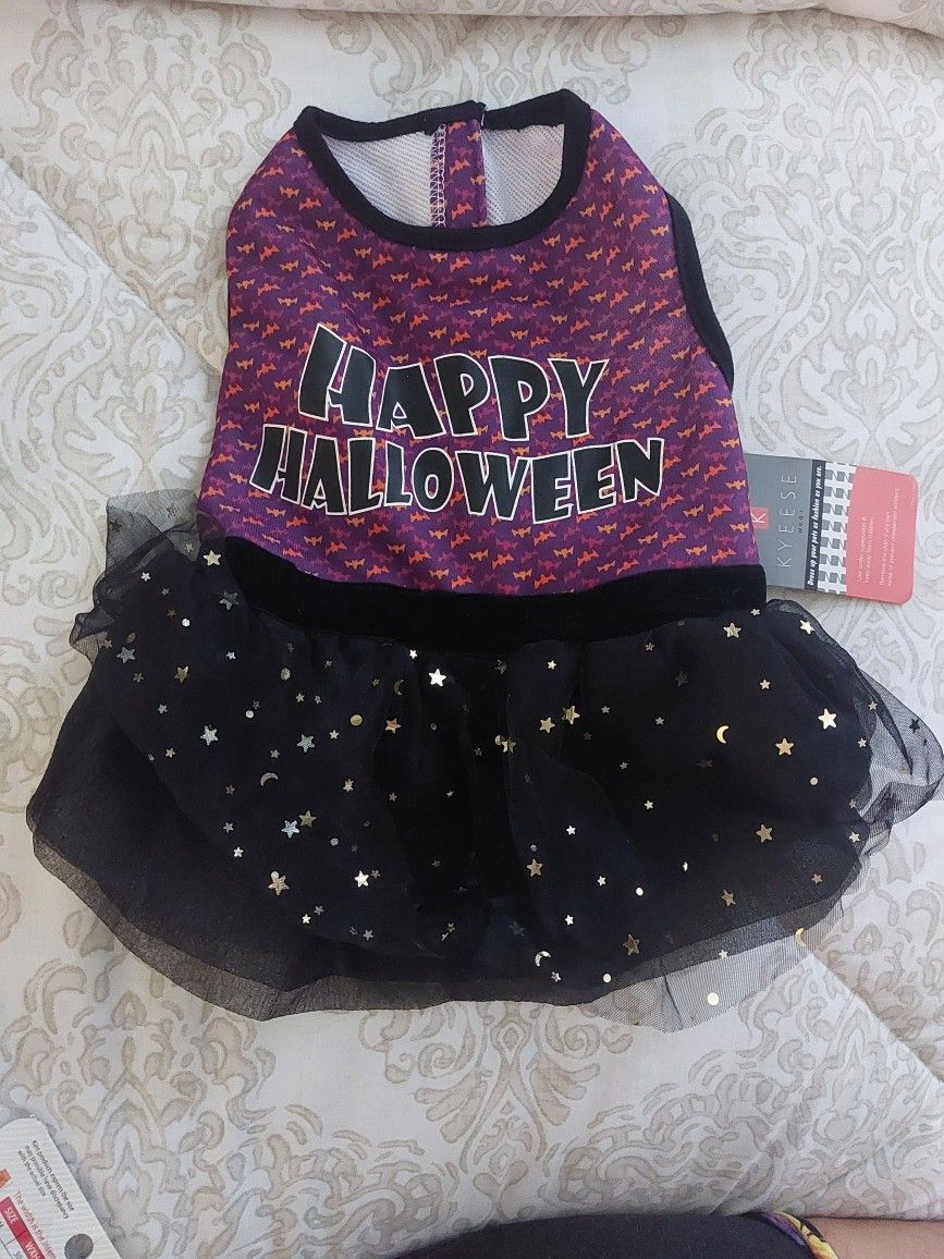 New Halloween Outfit For Pet. See Photos. Cash Pickup Only