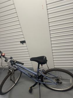 Bicycle/ bicicleta  great condition