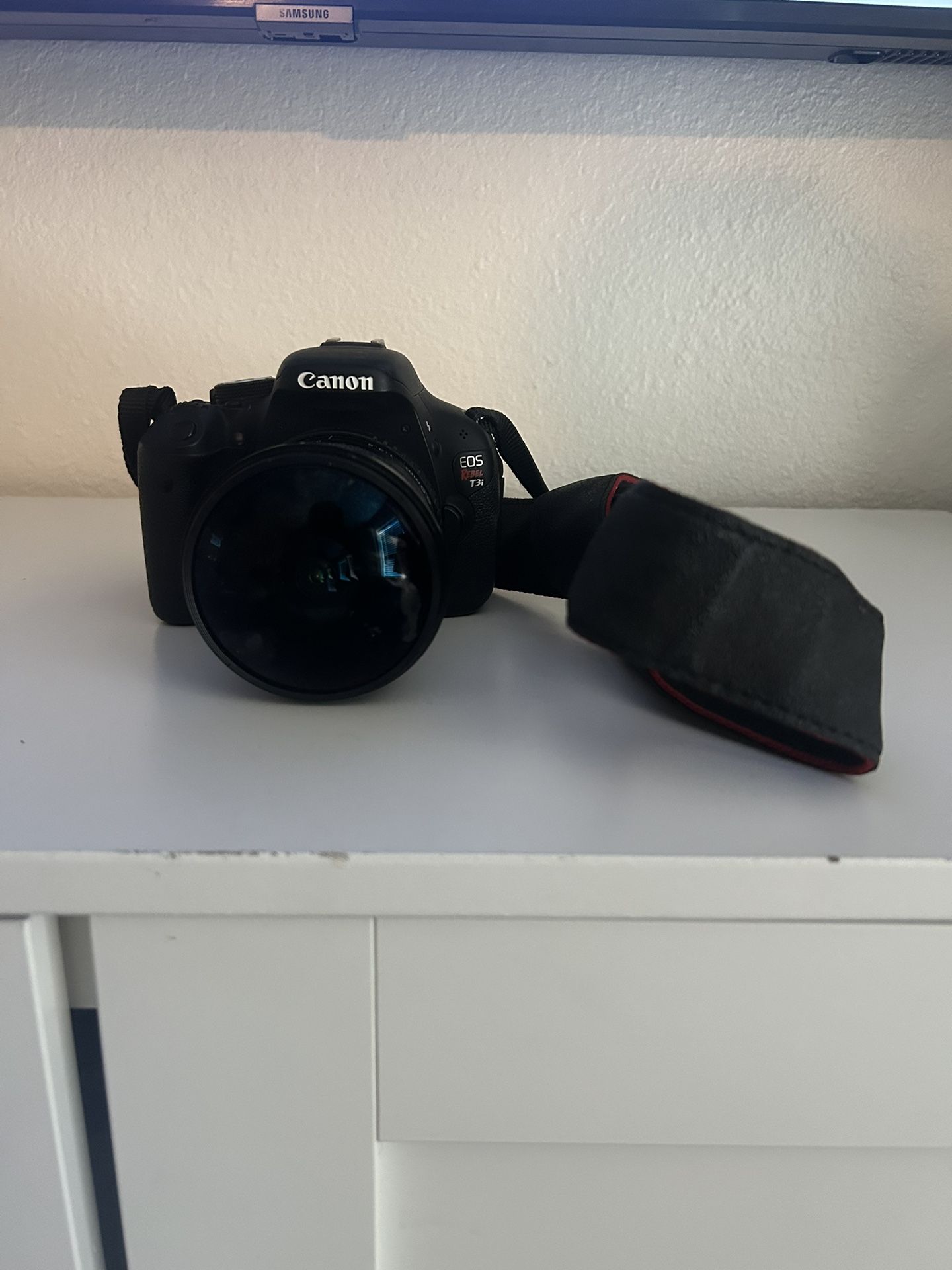 Canon Rebel T3i DSLR Camera