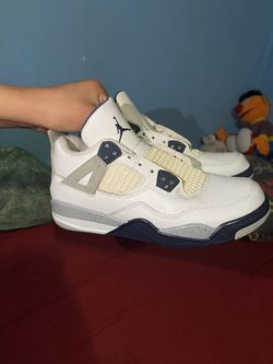 Jordan 4 Midnight Navy 