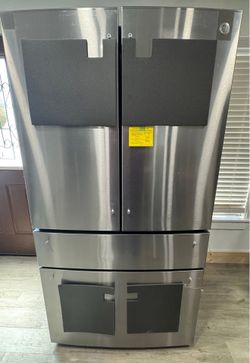 GE Profile Refrigerator 5 yr WARRANTY!!