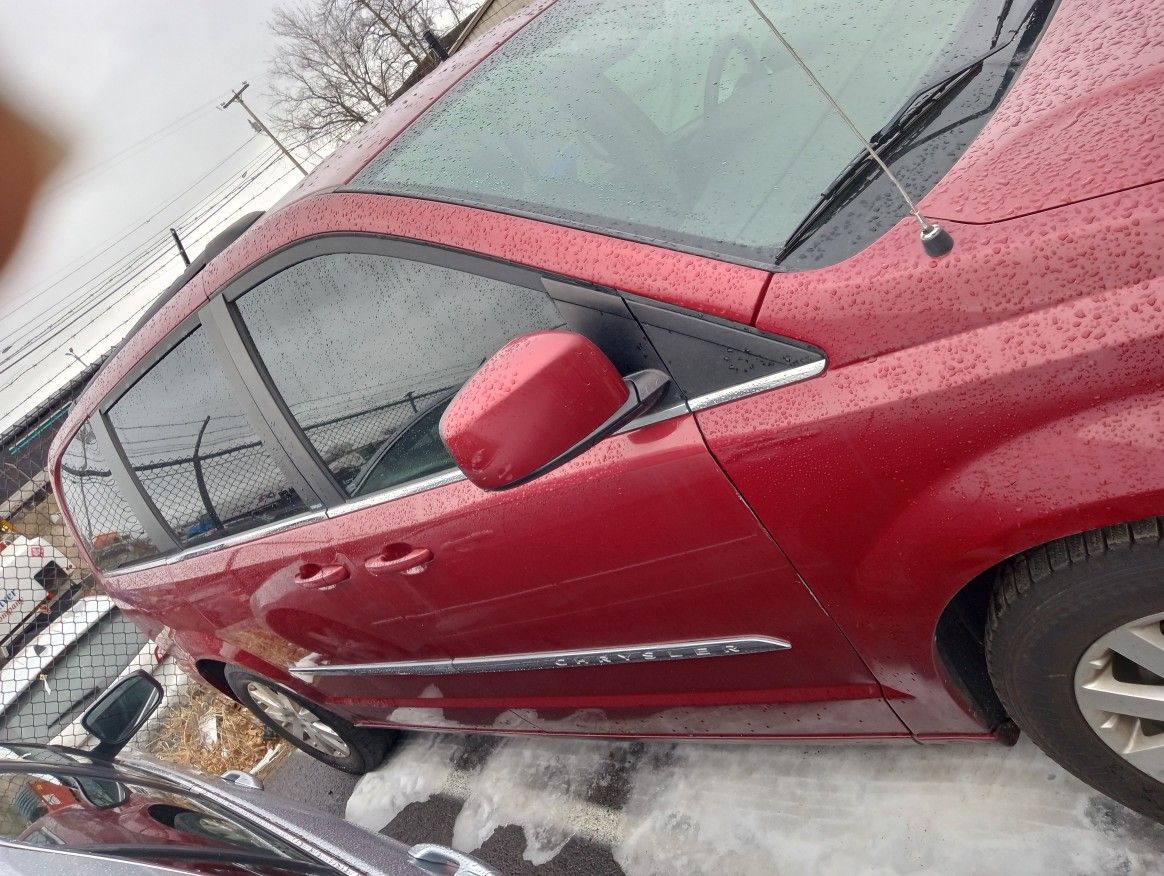 2012 Chrysler Town & Country