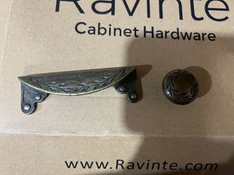 Vintage Kitchen Knobs (brass)