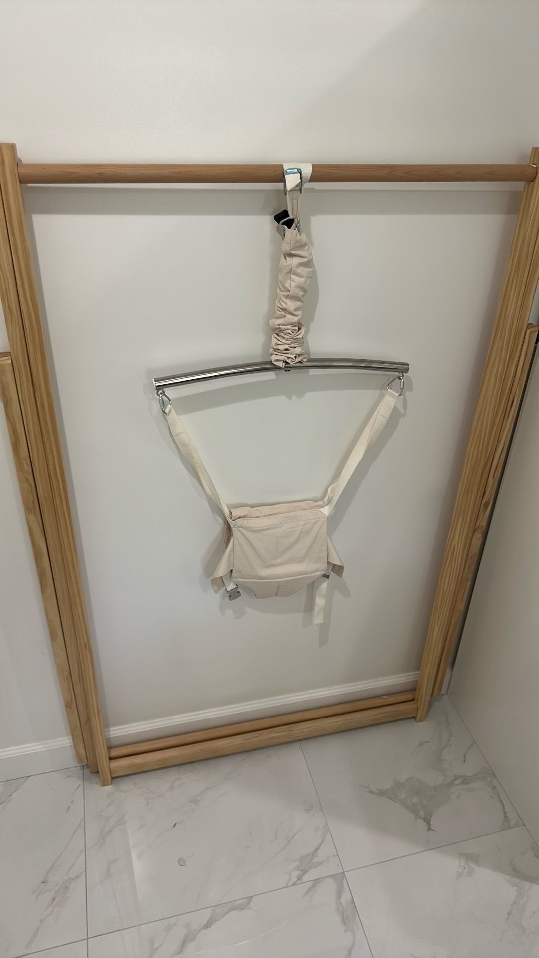 Baby bouncer