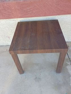 Brown Wood Grain Side Table