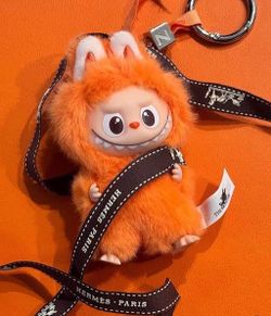 Labubu pin for Love 🧡