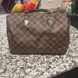 LOUIS VUITTON PURSE 
