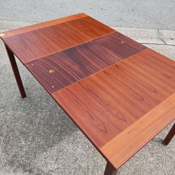 Large Handsome Mid-Century Danish Rosewood Pull Out Extendable Dining Table