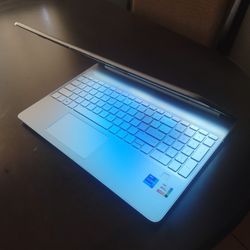 Hp Laptop: Core i7, Windows11 V-25H2, Microsoft365, Type C, HDMI.
