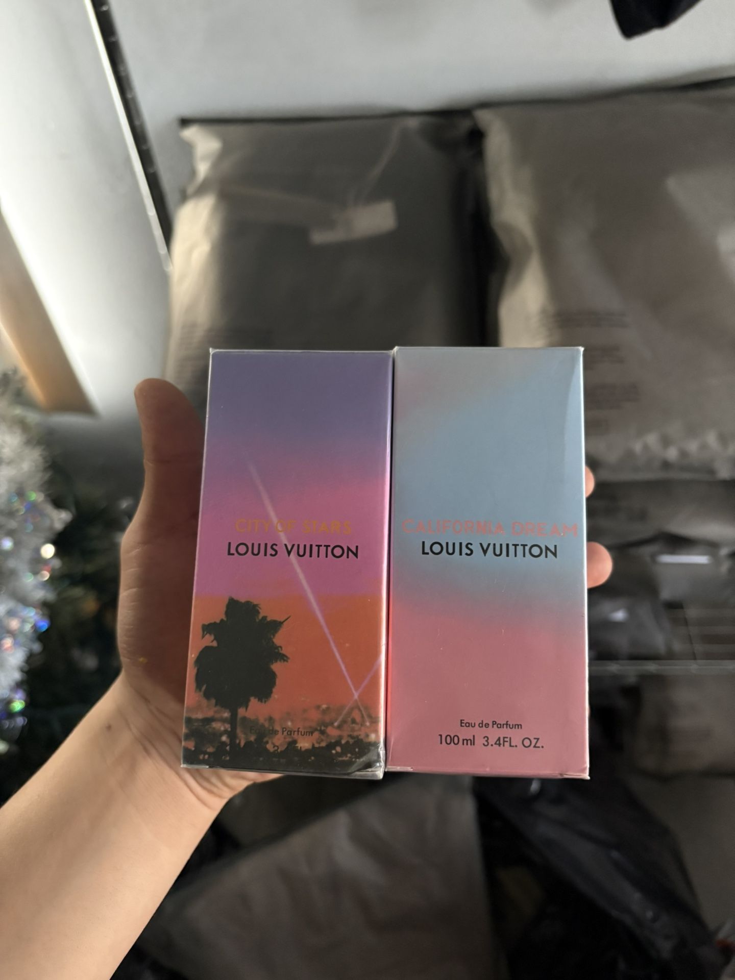 Authentic Louis Voutton cologne/perfume prices negotiable untouched