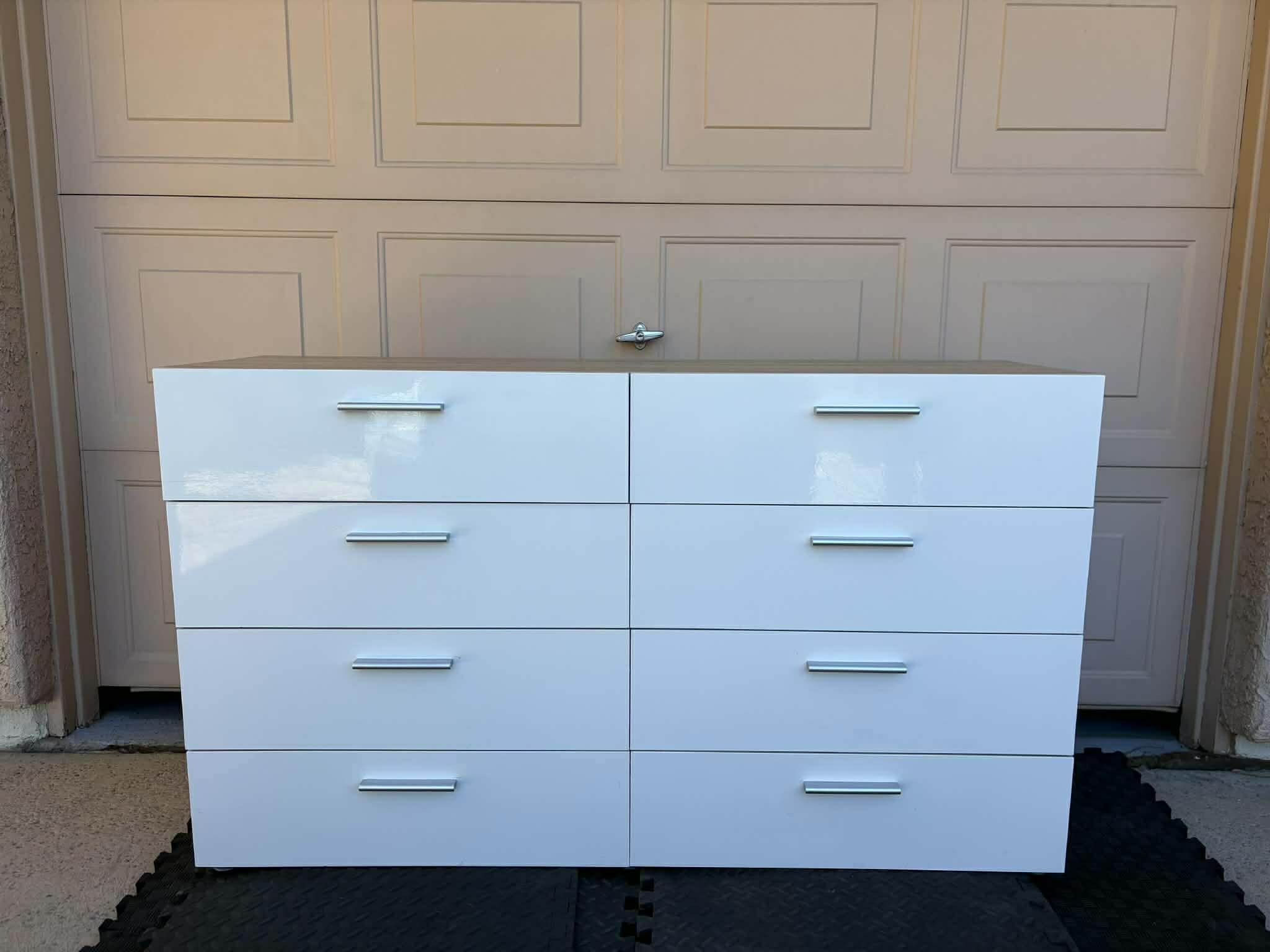 8 Drawer Double Dresser, Oak Structure/White High Gloss