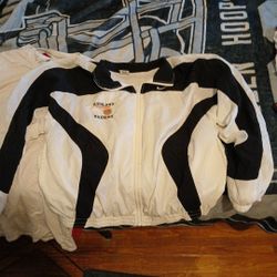Nike top jogging Zip up.