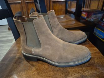 Size 8 crown vintage boots