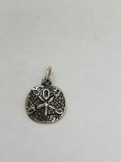 James Avery Retired 925 Sterling Silver Sand Dollar Charm