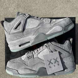 Air Jordan 4 Retro Kaws