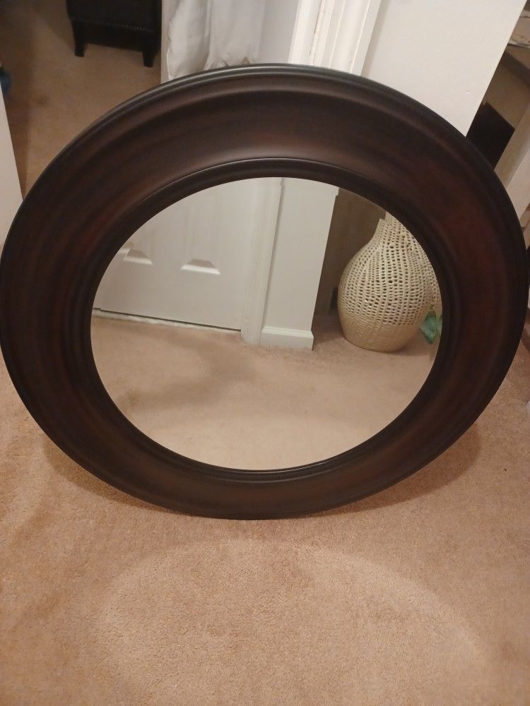 Round Wall Mirror