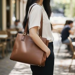 Etienne Aigner  purse Brown Leather shoulder satchel zip top