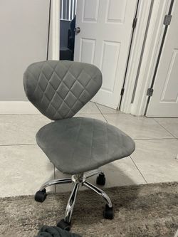 Vanity chair