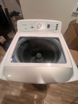 Insignia washer/dryer set
