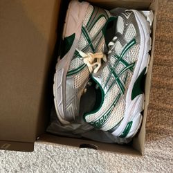 Asics Women Shoes Size 8