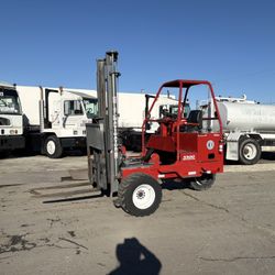 2015 Navigator Diesel Piggyback Forklift 