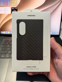 Samsung Galaxy Z Fold 8 Carbon Magnet Case