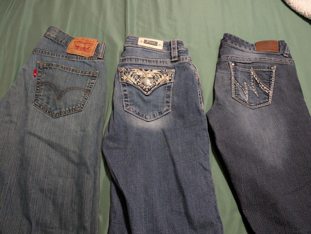 Miss me/ Levi/ Maurices jeans