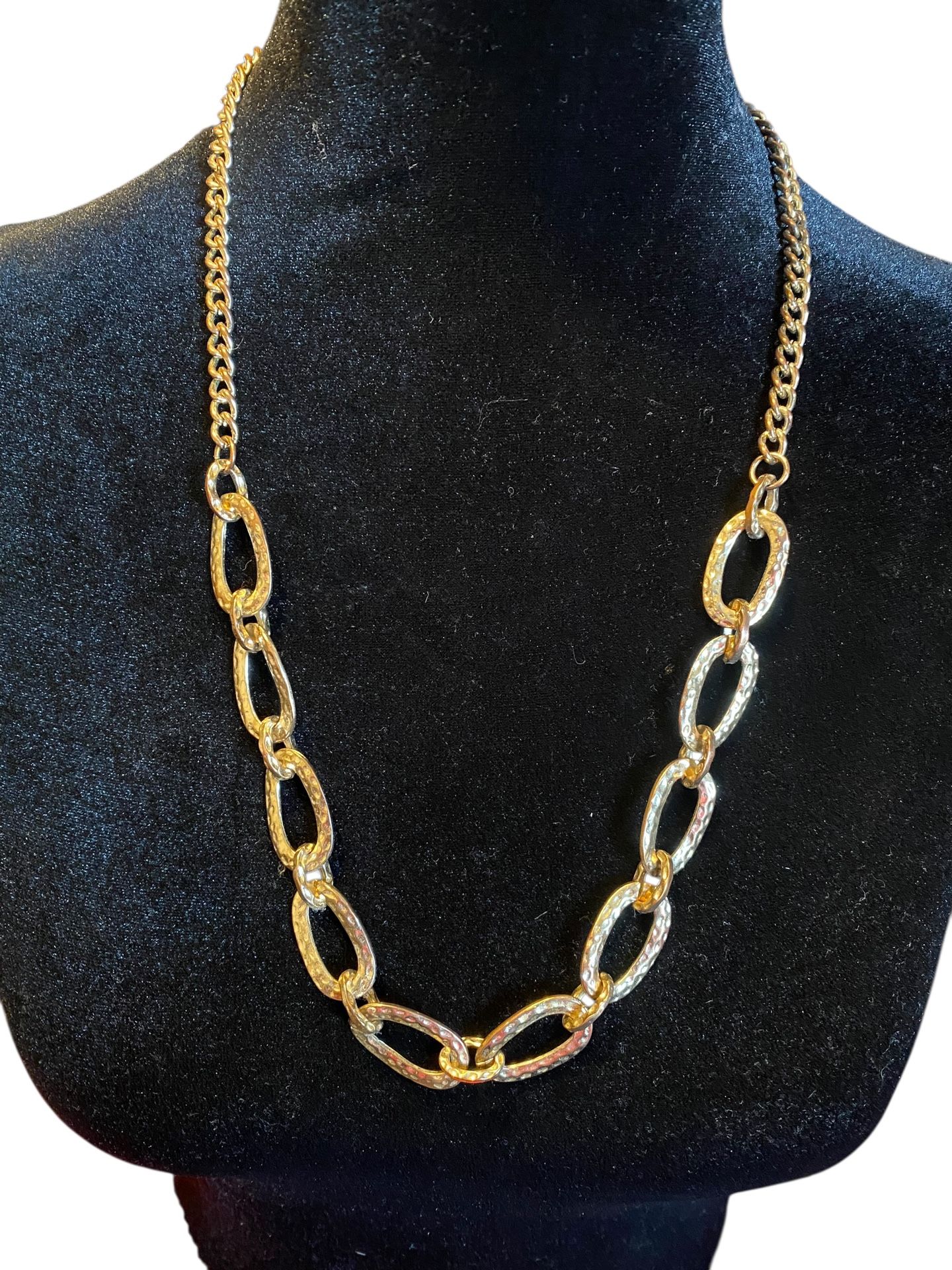 Gold Tone Necklace