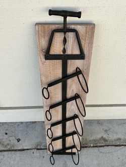 5 BOTTLE WOOD WINE HOLDER