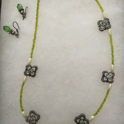 80’s Vintage Choker and Earrings