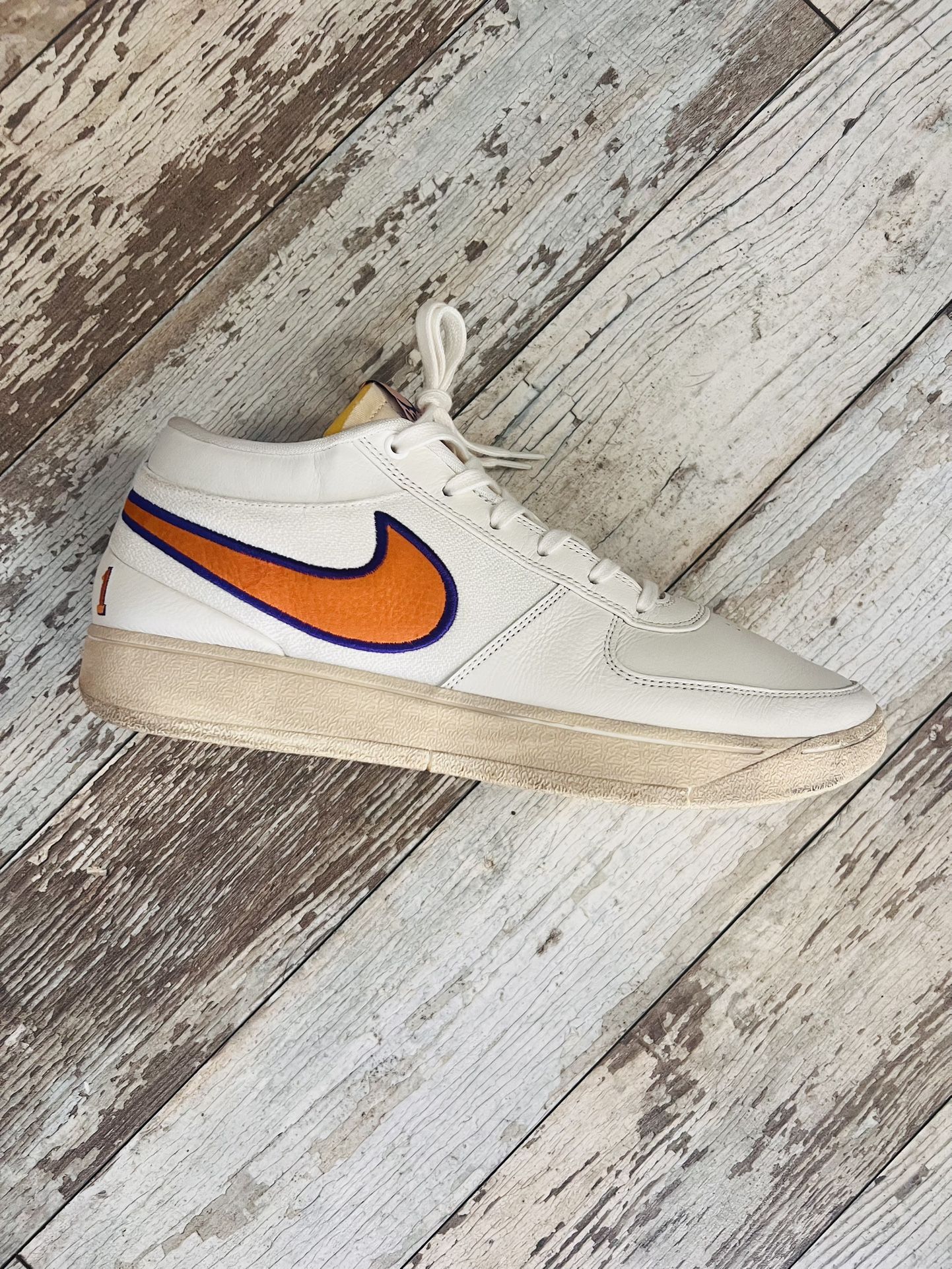 Men’s Nike D Book 1 Size 12 Basketball Shoes 