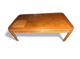 Classic Wooden Coffee Table/Family Room Table